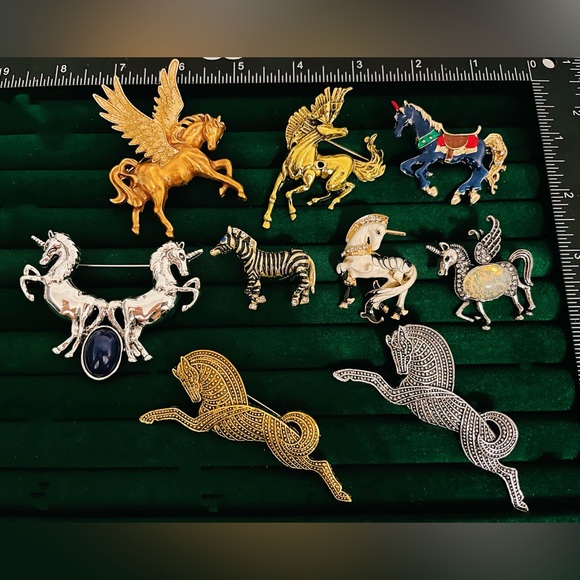 Jewelry - Lot 9Pcs Horse Theme Brooch Pegasus Unicorn Zebra Gold Tone Enamel Rhinestone